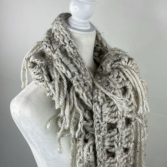 Scarf rectangle chunky knit  fringe detail long 84” - Picture 5 of 9